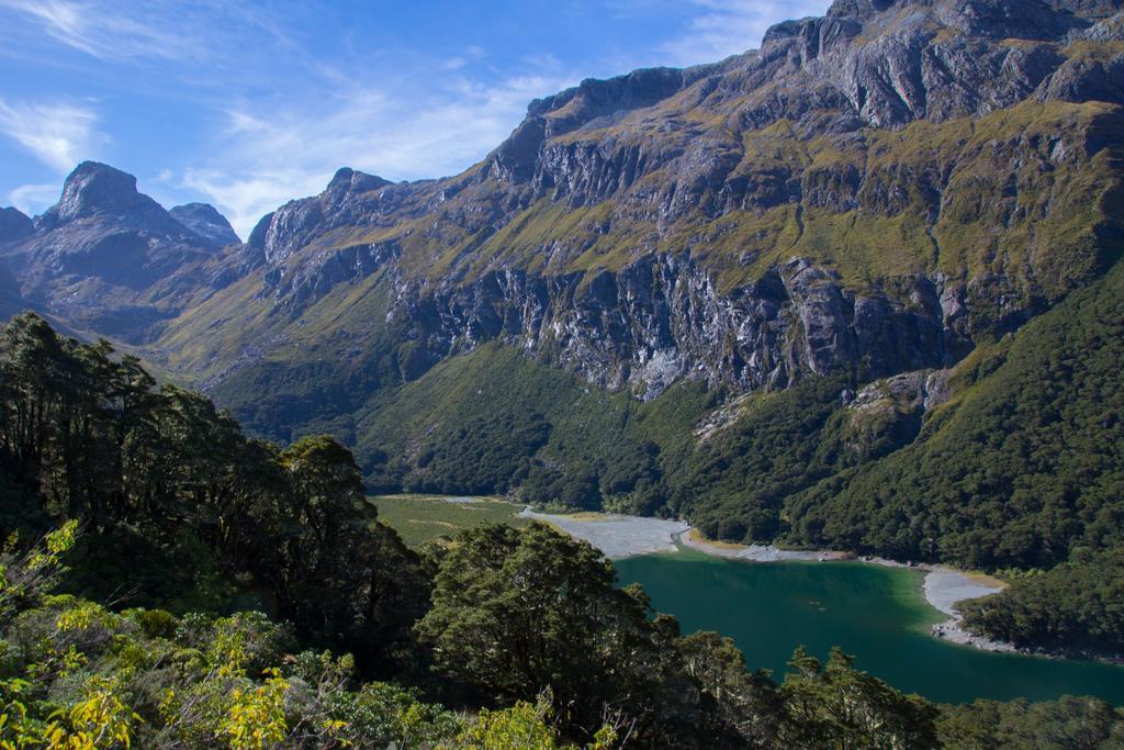 Yha Queenstown Central Экстерьер фото