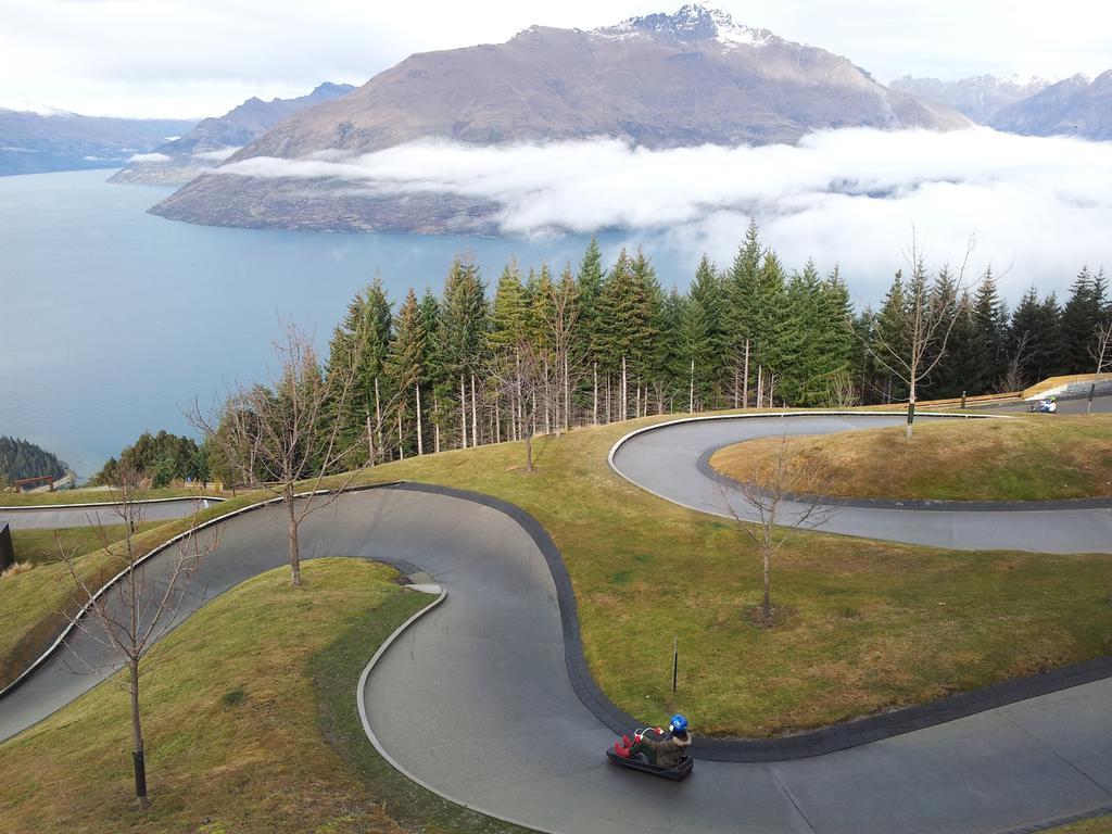 Yha Queenstown Central Экстерьер фото