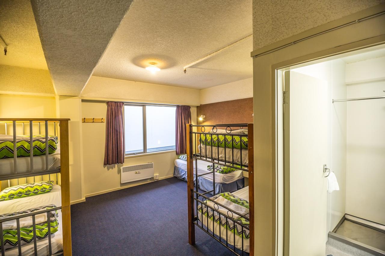 Yha Queenstown Central Экстерьер фото